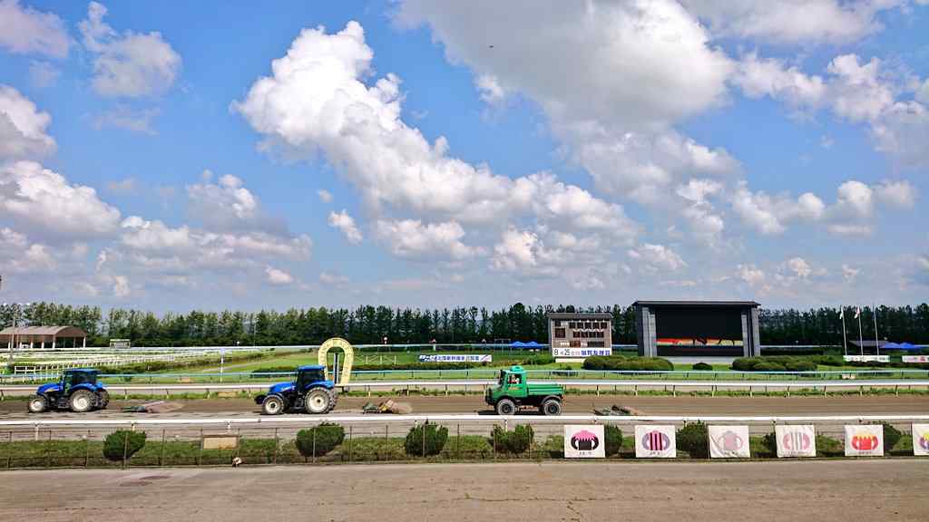 金沢競馬場のコース